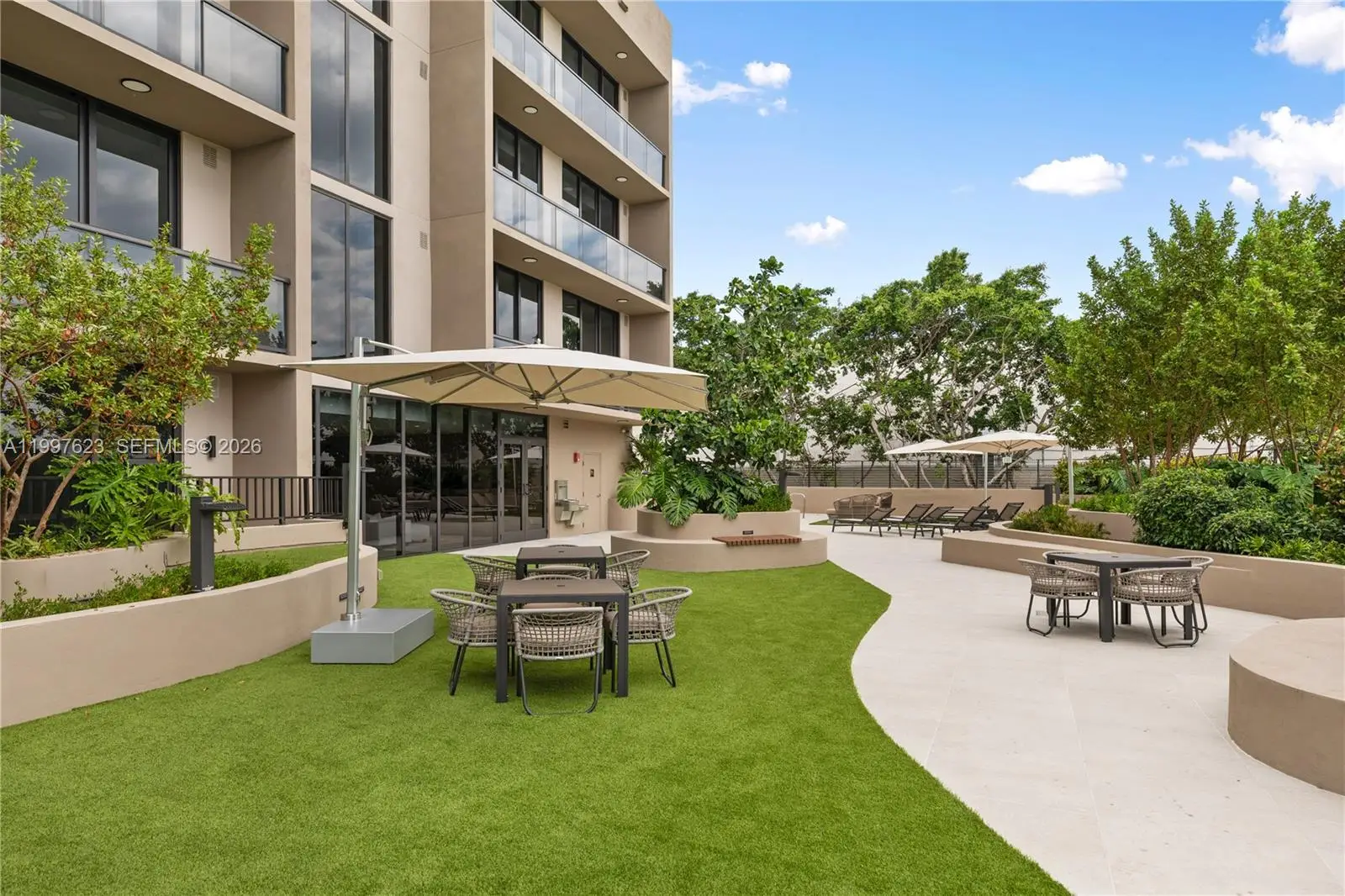 Arbor Residences, 3034 Oak Ave, Coconut Grove
