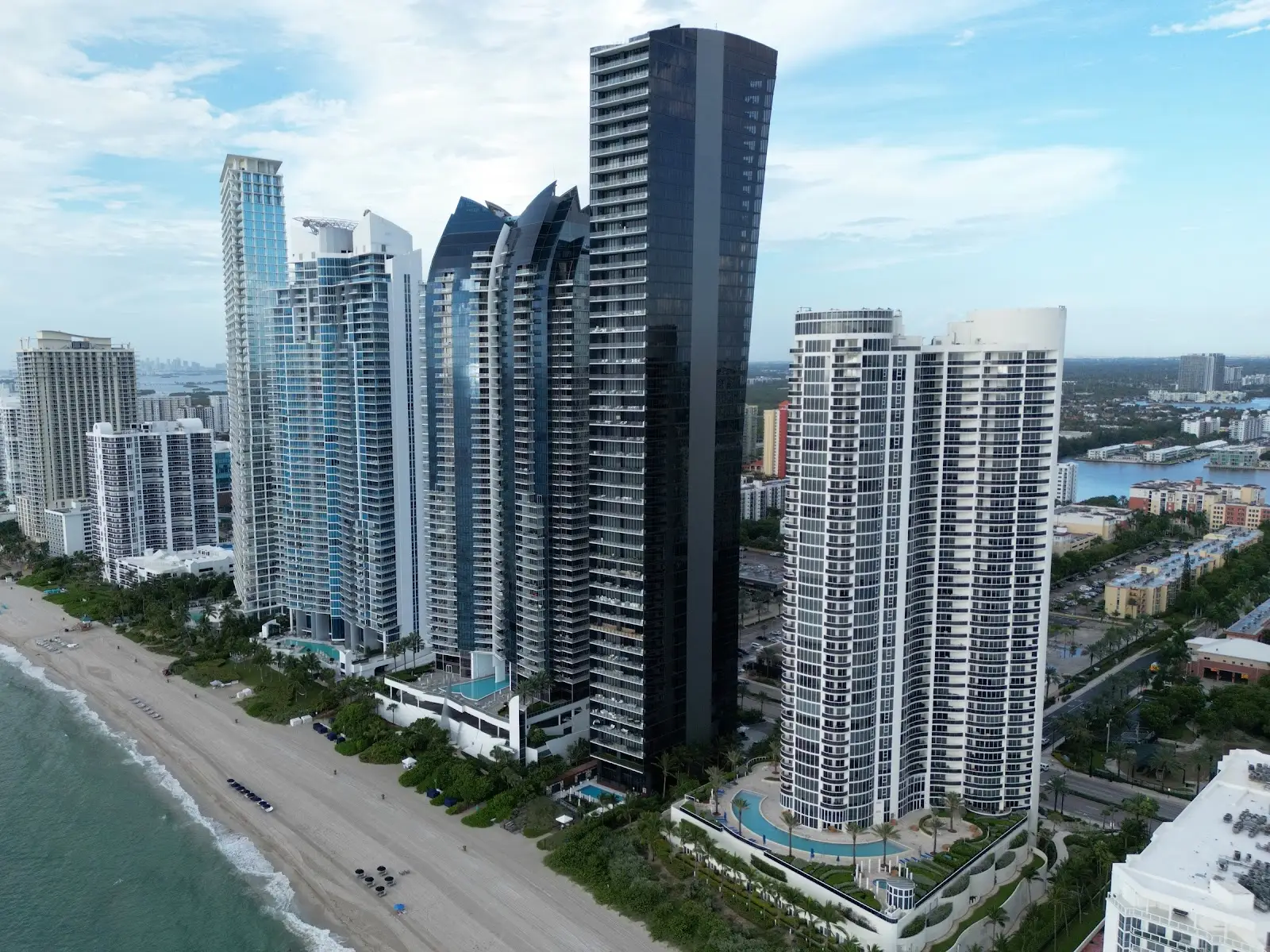 Jade Ocean, 17121 Collins Ave, Sunny Isles Beach