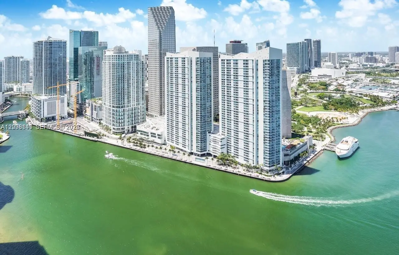 One Miami East, 335 S Biscayne Blvd, Downtown Miami
