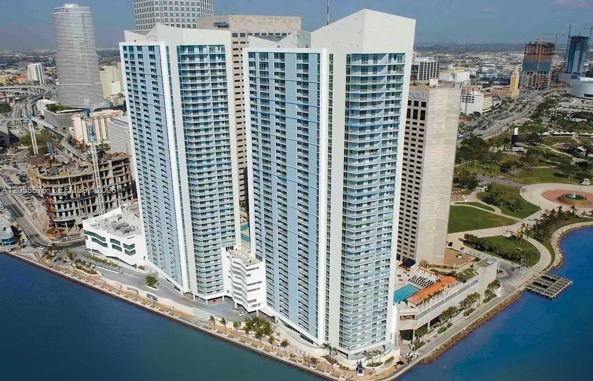 One Miami West, 325 S Biscayne Blvd, Downtown Miami