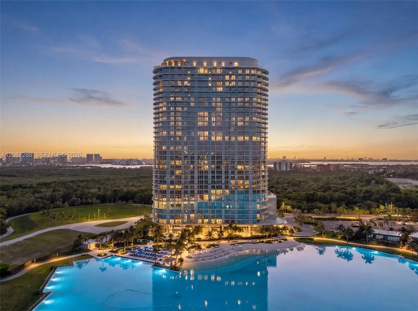 ONE Park Tower by Turnberry, 2411 Laguna Cir, North Miami