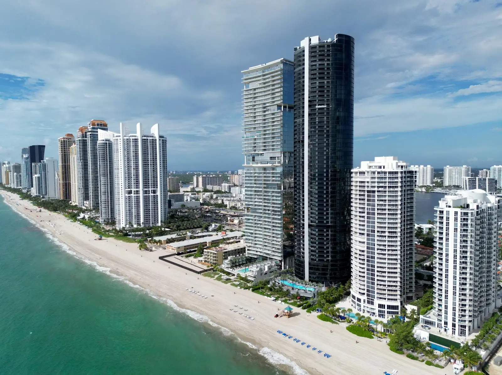 Porsche Design Tower, 18555 Collins Ave, Sunny Isles Beach